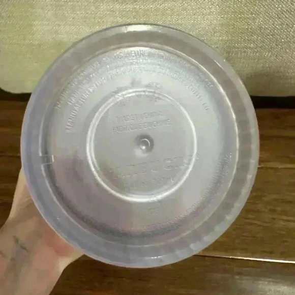 Starbucks Spring 2022 UNICORN Iridescent grid tumbler venti size (24oz) - Picture 3 of 4